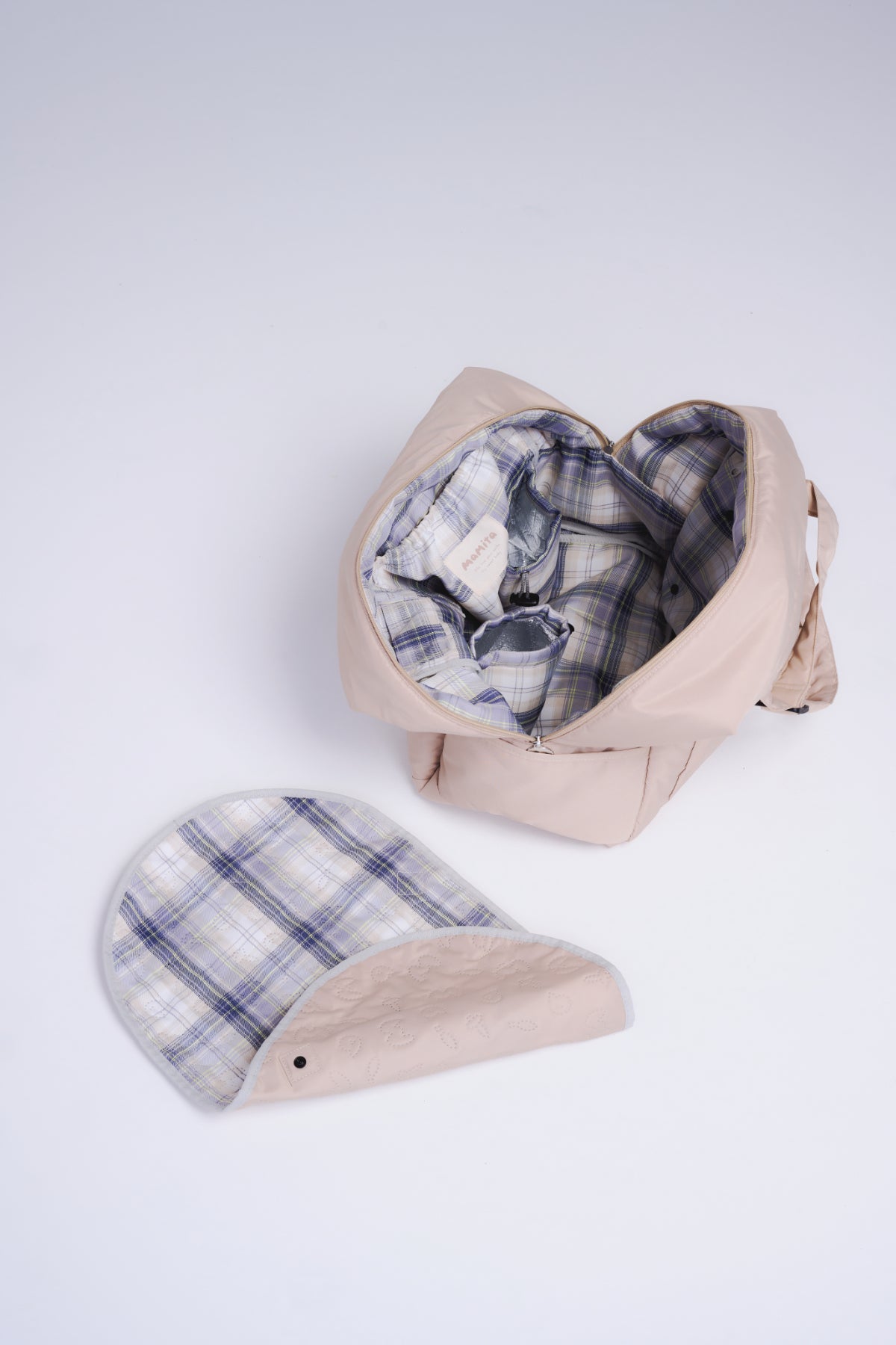 【SET 01】mamita マザーズバッグ セット - クリームベージュ & タータンチェック + 母子手帳ケース + オイルジェリー